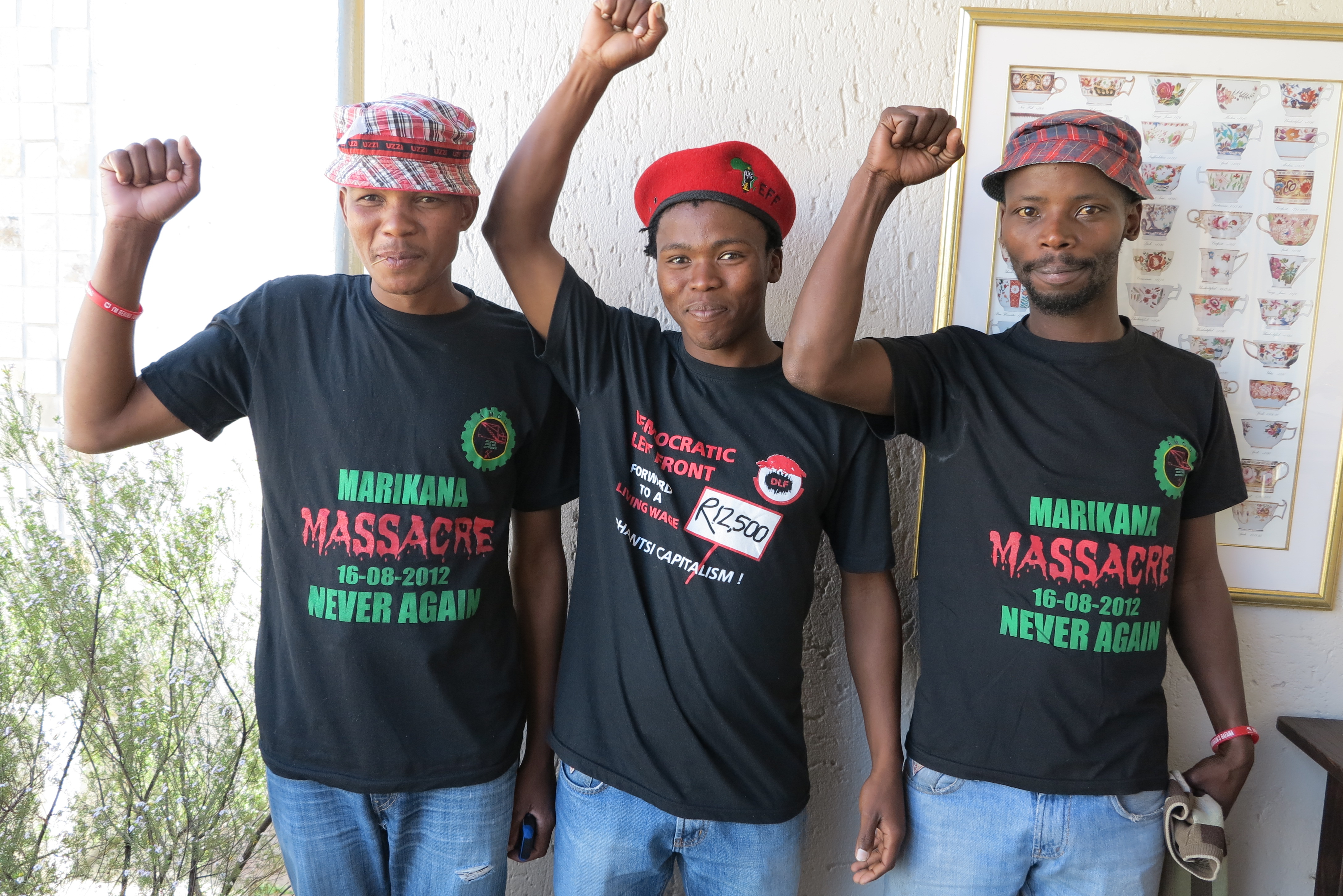 Arbeidere som overlevde massakren i Marikana. Foto: Christina Johnsen/Norsk Folkehjelp